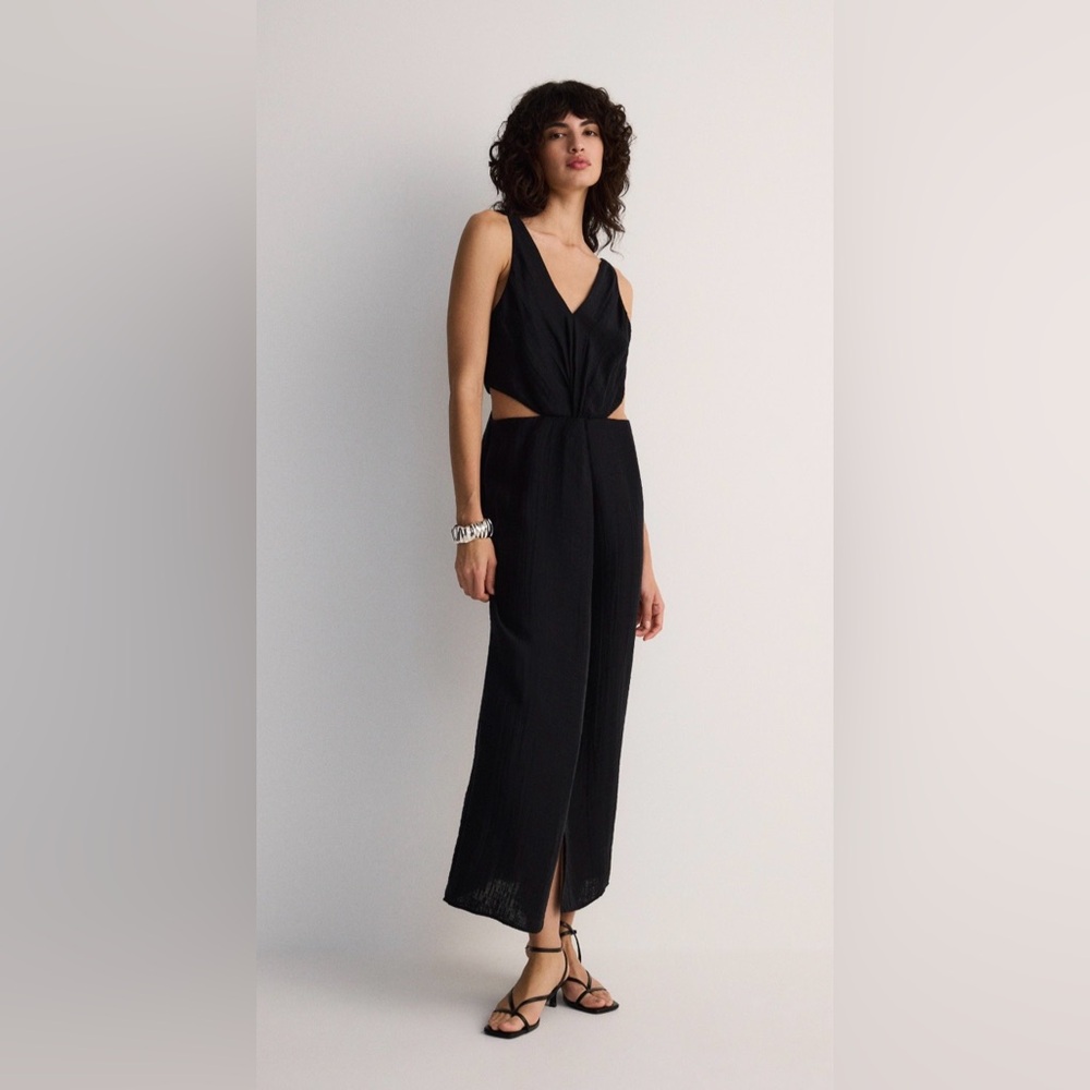 Reserved NWT Black Cut Out Waist Front Slit Knot Festival Sleeveless Maxi  S